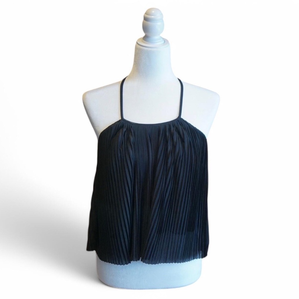 💚 KIMCHI BLUE Black Pleated Racerback Crop Top (M)